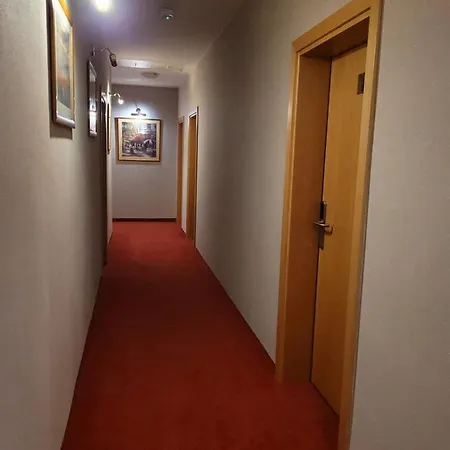 Virgo Business & Breakfast 4*