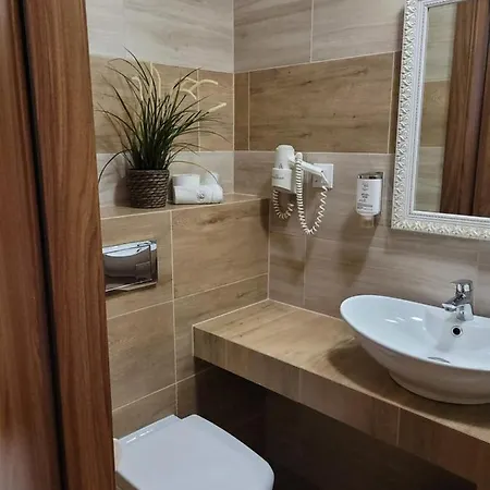 Virgo Business & Breakfast 4*