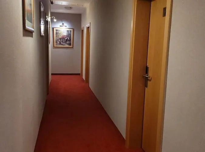 Virgo Business & Breakfast 4*