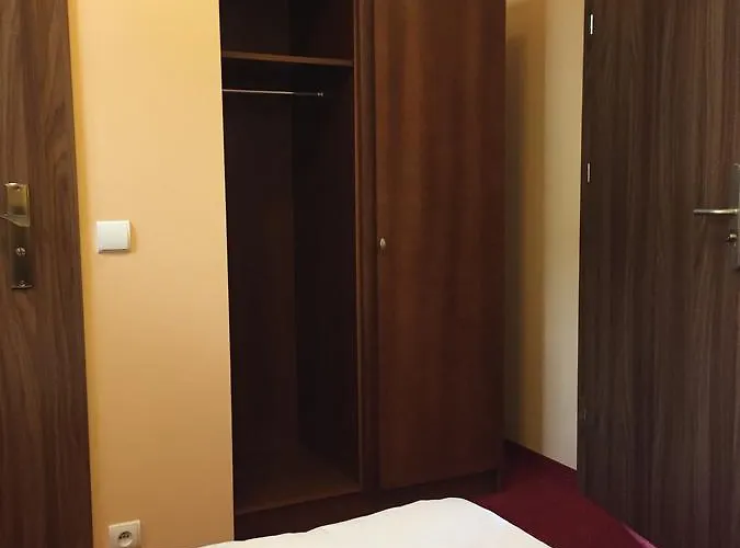 Virgo Business & Breakfast Couette-café 4*